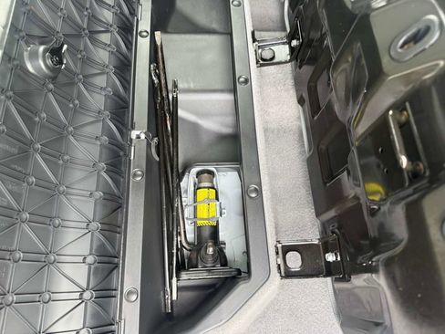 Used 2011 Toyota Tacoma PreRunner w/ SR5 Pkg #2 image 35