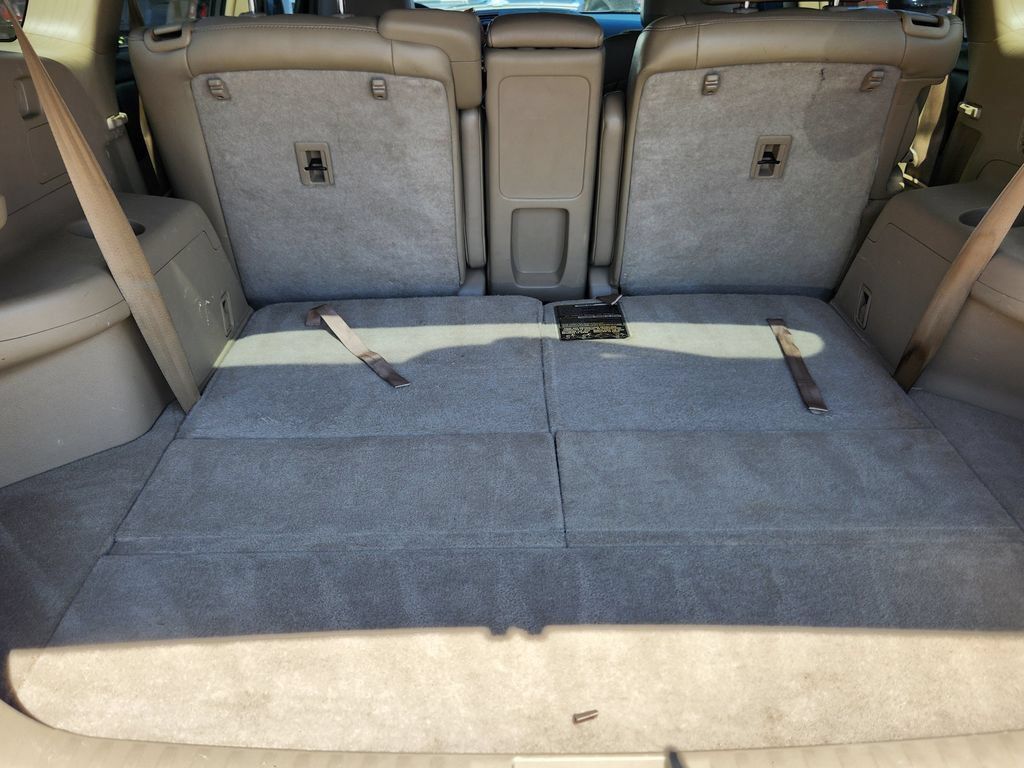Used 2011 Toyota Highlander Limited w/ Tow Pkg AWD/4WD image 11