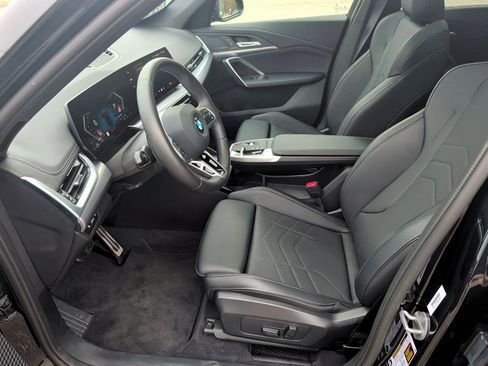 Used 2025 BMW X1 xDrive28i image 8