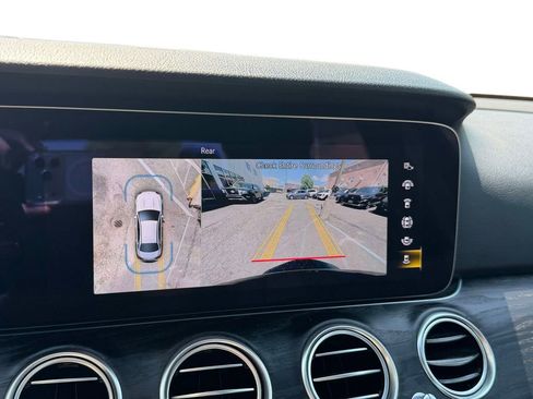 Used 2022 Mercedes-Benz E 350 4MATIC Sedan image 38