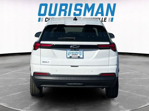 New 2027 Chevrolet Bolt LT w/ Comfort Package FWD image 5
