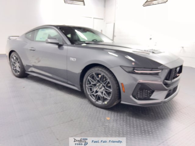 New 2026 Ford Mustang GT Premium w/ GT Performance Package RWD image 6