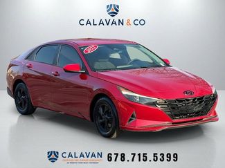 Used 2022 Hyundai Elantra SE video 1