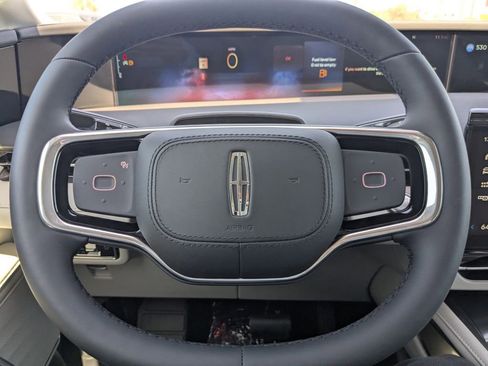 New 2026 Lincoln Nautilus Premier image 29