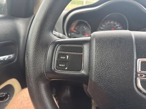 Used 2014 Dodge Avenger SE FWD image 21