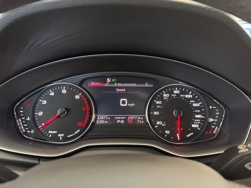 Used 2024 Audi Q5 2.0T Premium w/ Convenience Package image 39