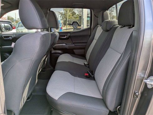 Used 2023 Toyota Tacoma TRD Sport image 14