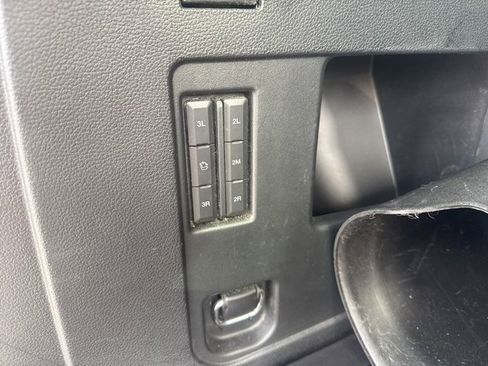 Used 2019 Ford Expedition XLT w/ Equipment Group 202A image 40