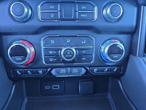 Used 2024 GMC Yukon AT4 w/ AT4 Premium Plus Package image 21