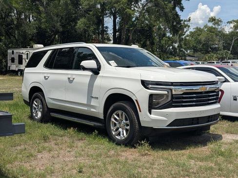 Used 2025 Chevrolet Tahoe LT AWD/4WD image 1