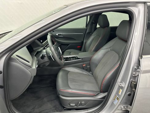 Used 2023 Hyundai Sonata SEL Plus FWD image 9