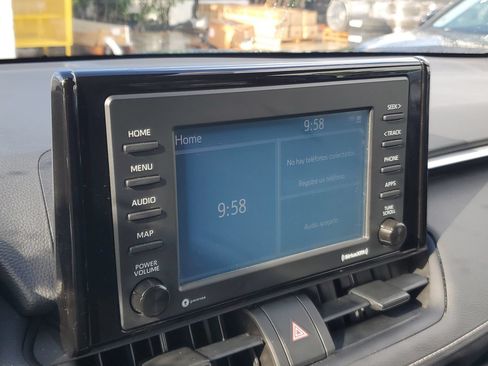 Used 2022 Toyota RAV4 LE FWD image 25