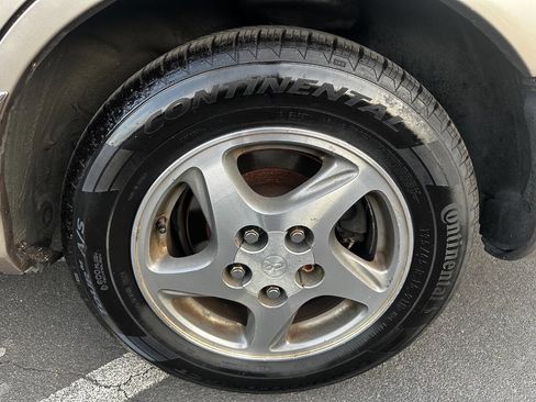 Used 1998 Toyota Avalon XLS image 34