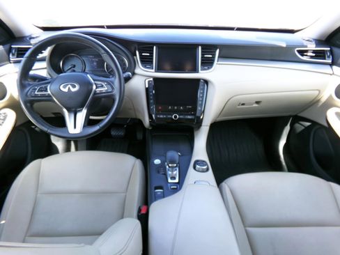 Used 2021 INFINITI QX50 Luxe FWD image 7