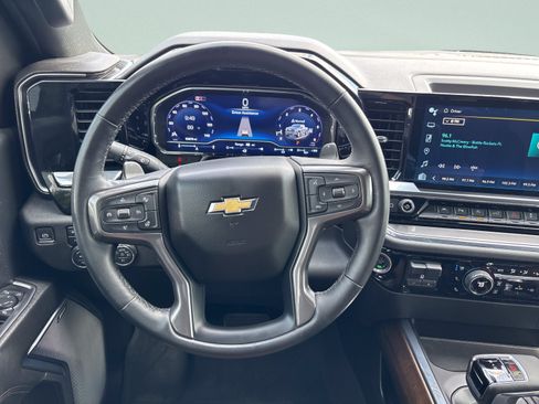 Used 2024 Chevrolet Silverado 1500 High Country AWD/4WD image 19