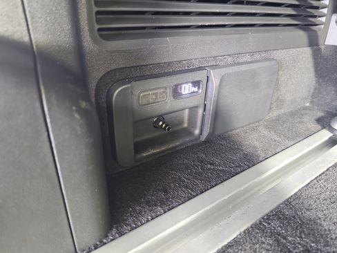 Used 2023 Rivian R1S Adventure image 31