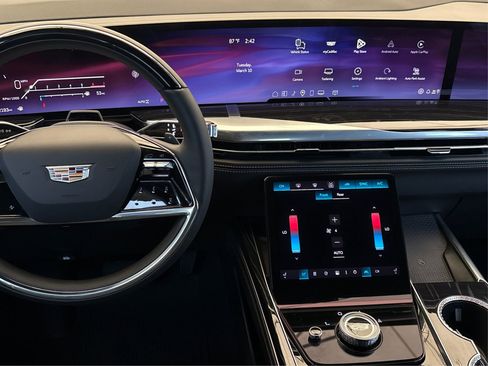 Used 2026 Cadillac Escalade Sport w/ LPO, ONYX Package image 16