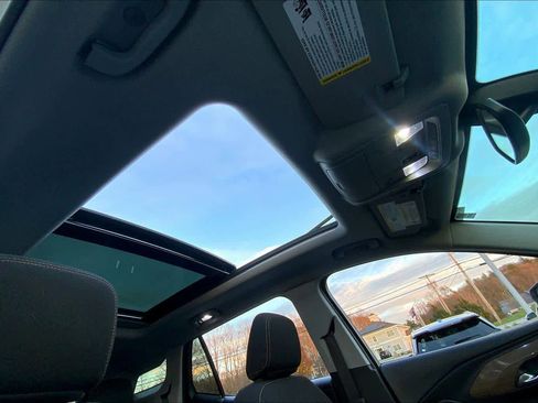 Used 2019 GMC Terrain SLE w/ Driver Convenience Package image 13