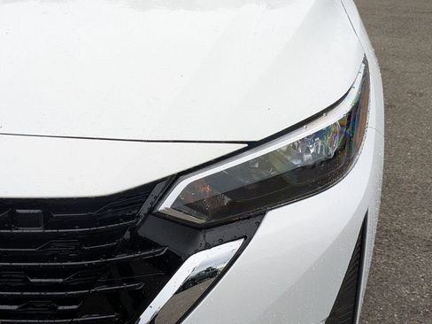 New 2025 Nissan Sentra S image 10