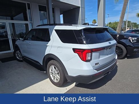 Used 2025 Ford Explorer Active w/ Active Comfort Package RWD image 6