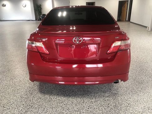 Used 2009 Toyota Camry SE FWD image 3