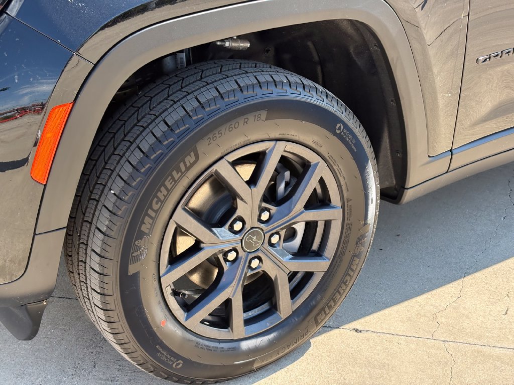 New 2027 Jeep Grand Cherokee 4WD image 9