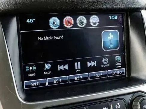 Used 2019 Chevrolet Suburban LT AWD/4WD image 40