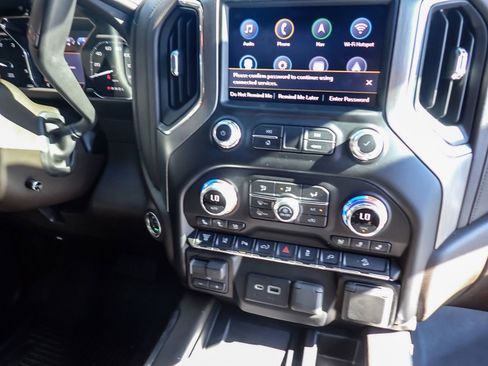 Used 2022 GMC Sierra 3500 Denali w/ Denali Ultimate Package image 22