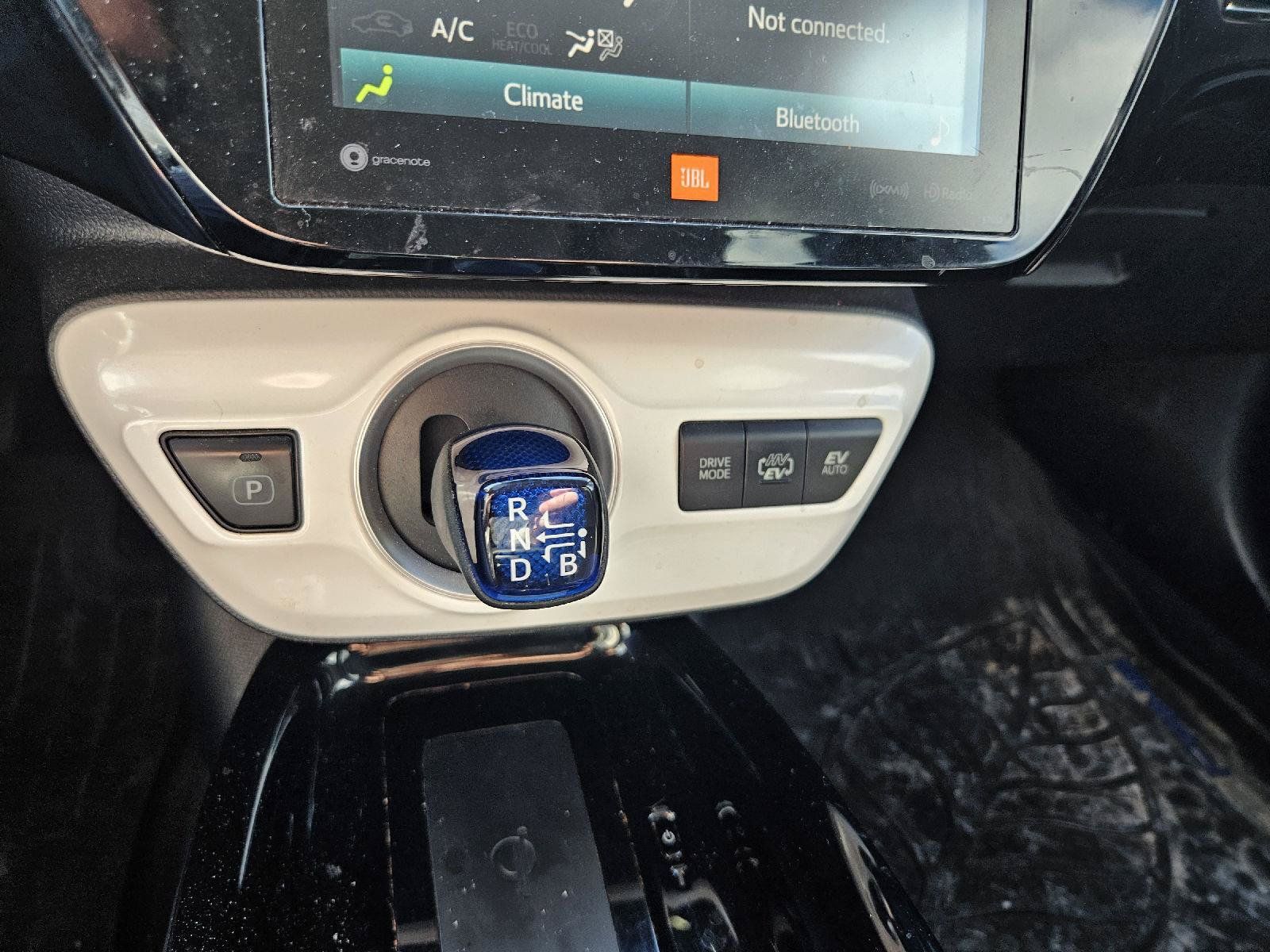 Used 2017 Toyota Prius Prime Advanced FWD image 13