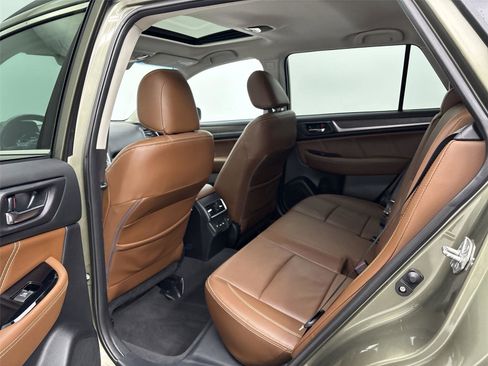 Used 2019 Subaru Outback 3.6R Touring w/ Popular Package #3A image 29