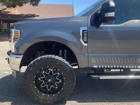 Used 2019 Ford F350 Lariat w/ Lariat Value Package AWD/4WD image 10