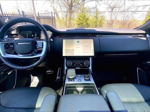 Used 2023 Land Rover Range Rover Long Wheelbase SE AWD/4WD image 15