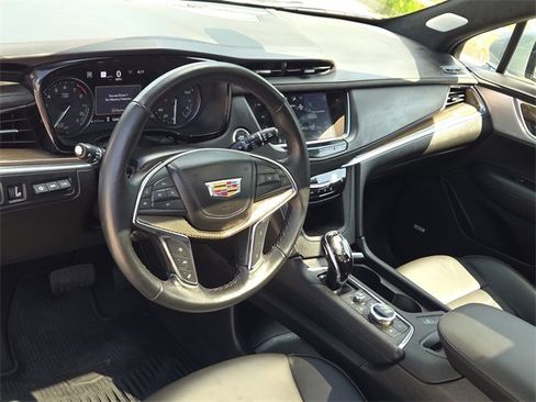 Used 2024 Cadillac XT5 Premium Luxury w/ Platinum Package image 15