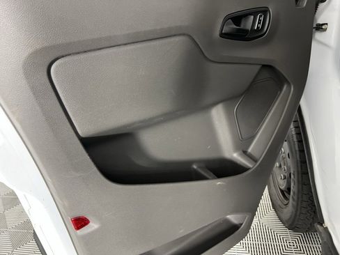 Used 2023 Ford Transit 350 XLT image 25