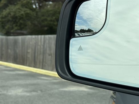 Used 2025 RAM 1500 Big Horn image 15