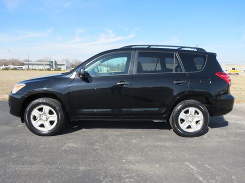 Used 2010 Toyota RAV4 2WD image 3
