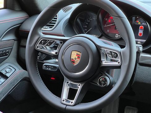 Used 2025 Porsche 718 Cayman GTS RWD image 20