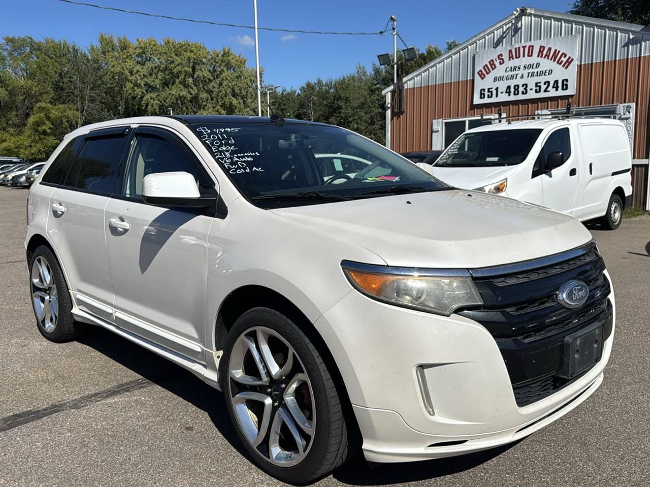 Used 2011 Ford Edge Sport w/ Driver Entry Pkg FWD image 3