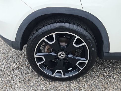 Used 2018 Mercedes-Benz GLA 250 image 9