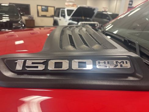 Used 2022 RAM 1500 Laramie w/ Sport Appearance Package AWD/4WD image 8