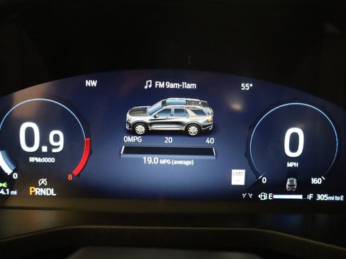 Used 2025 Ford Explorer ST-Line image 18