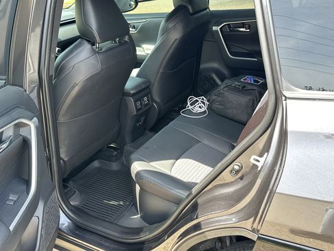 Used 2021 Toyota RAV4 XSE image 21