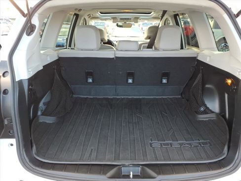 Used 2018 Subaru Forester 2.5i Limited image 7