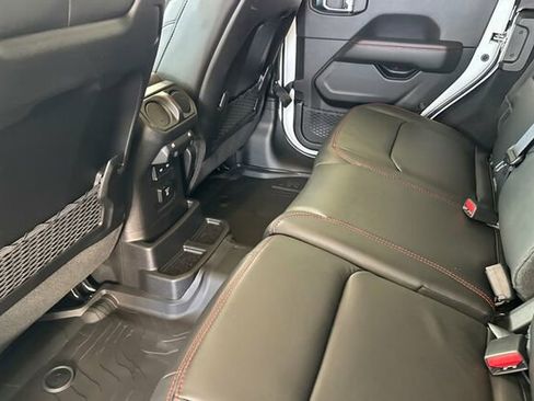 New 2026 Jeep Wrangler Unlimited Rubicon image 9