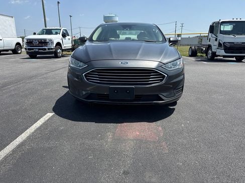 Used 2020 Ford Fusion SE FWD image 8