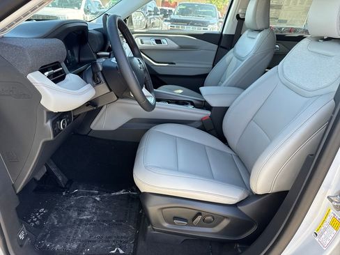 New 2026 Ford Explorer Active image 20