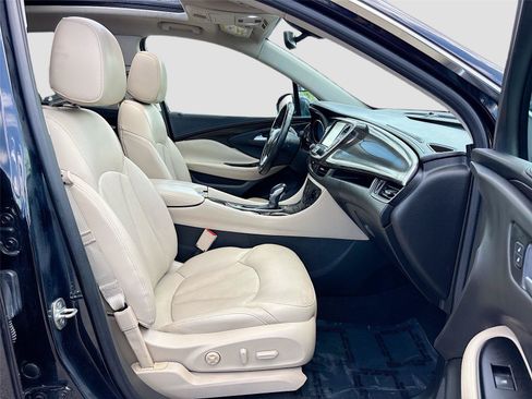 Used 2019 Buick Envision Essence AWD/4WD image 29