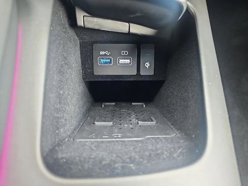 Used 2025 Genesis GV70 3.5T Sport w/ Sport Prestige Package image 27