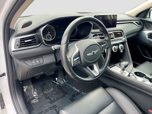 Used 2022 Genesis G70 2.0T RWD image 9