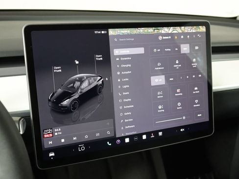 Used 2023 Tesla Model Y Performance AWD/4WD image 24